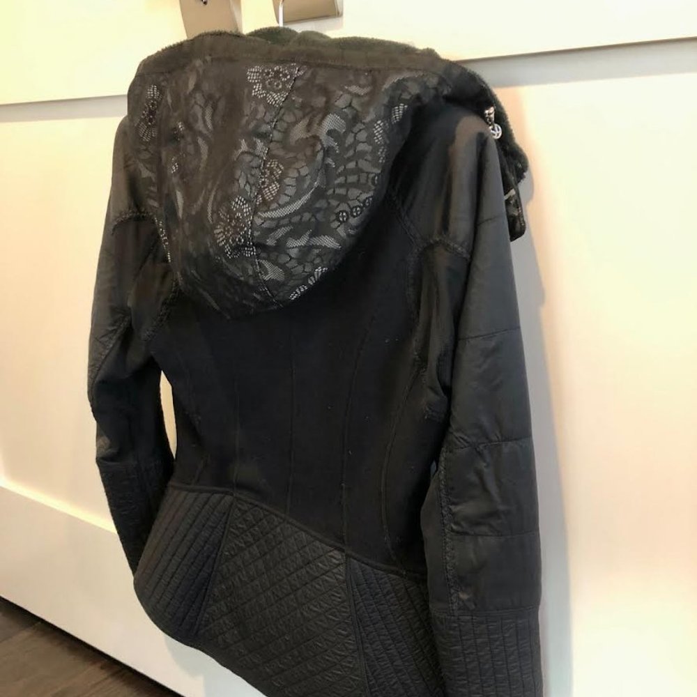Lululemon Run: Bundle Up Jacket